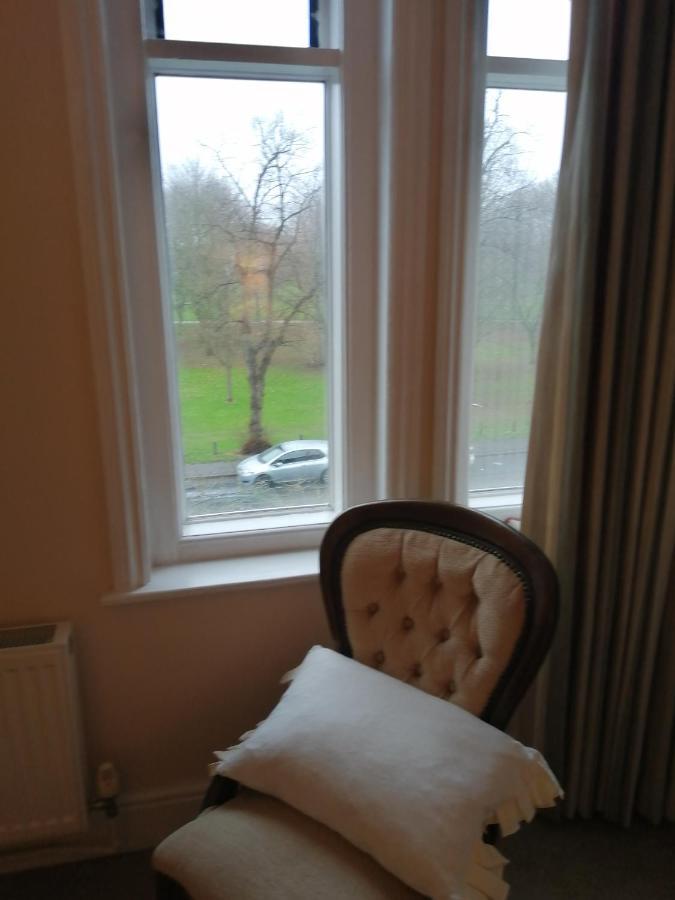 Ambles Bed & Breakfast Northampton Exterior photo